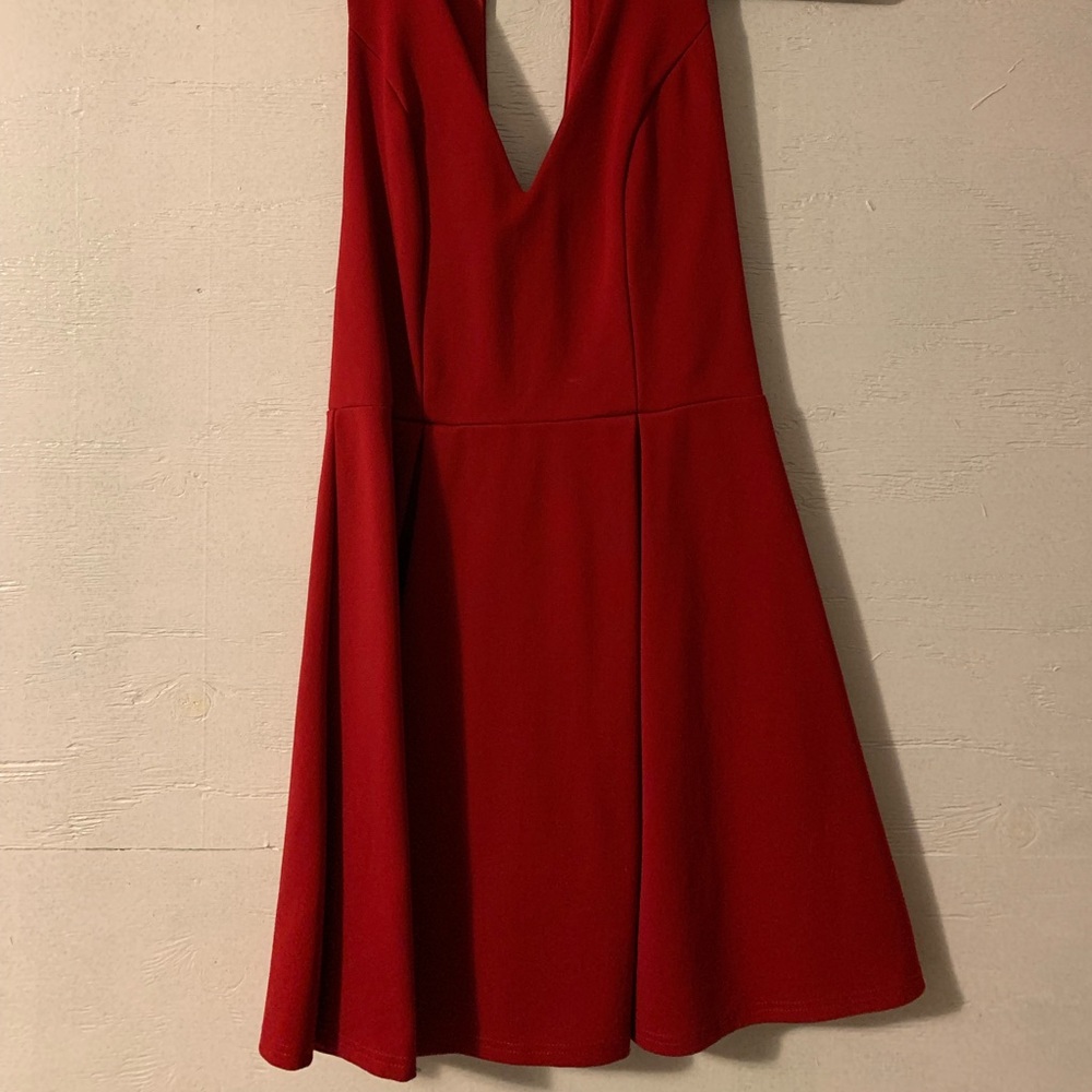 RED SHORT FLARED DRESS